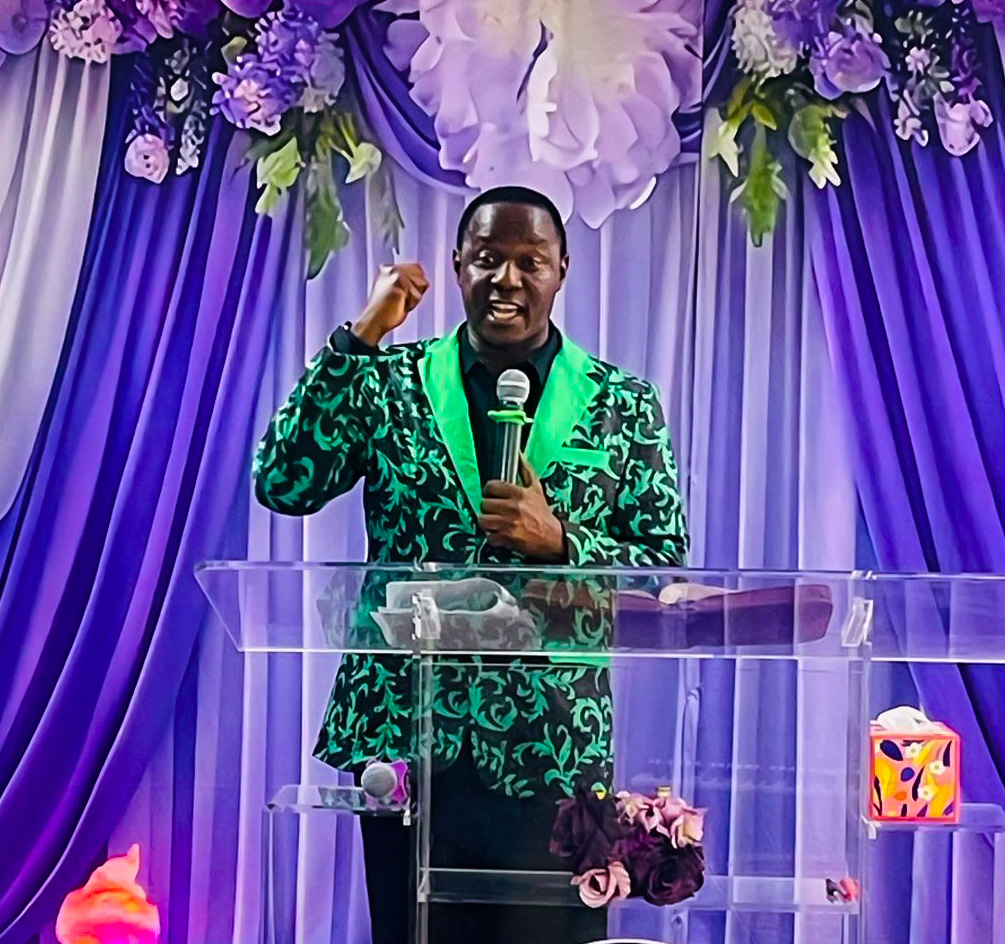 Pastor Dr. Babatunde Akinbobola